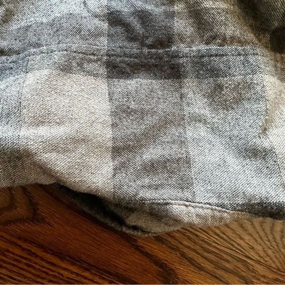 Weatherproof Vintage grey plaid long sleeve flannel button down shirt - Picture 11 of 14